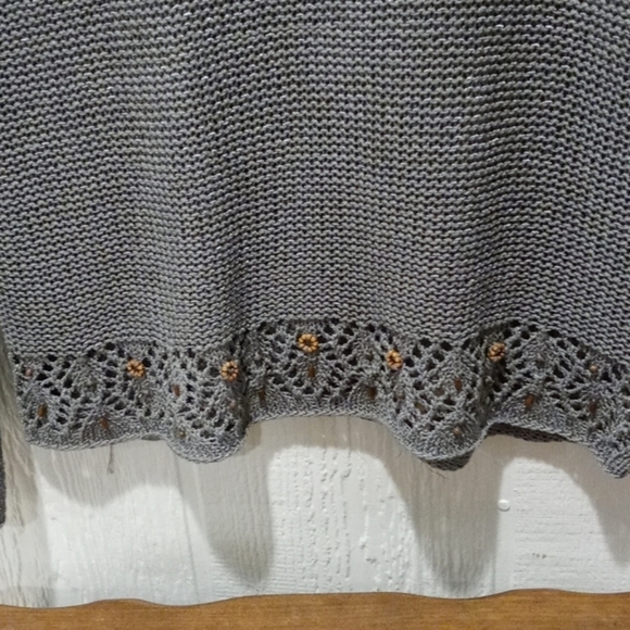 BCBG MaxAzaria sweater XL grey detailed - Picture 8 of 11